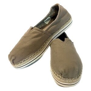 BOBS From Skechers Slip-on Espadrille Loafer w/ Arched Support Footbed Size 9.5